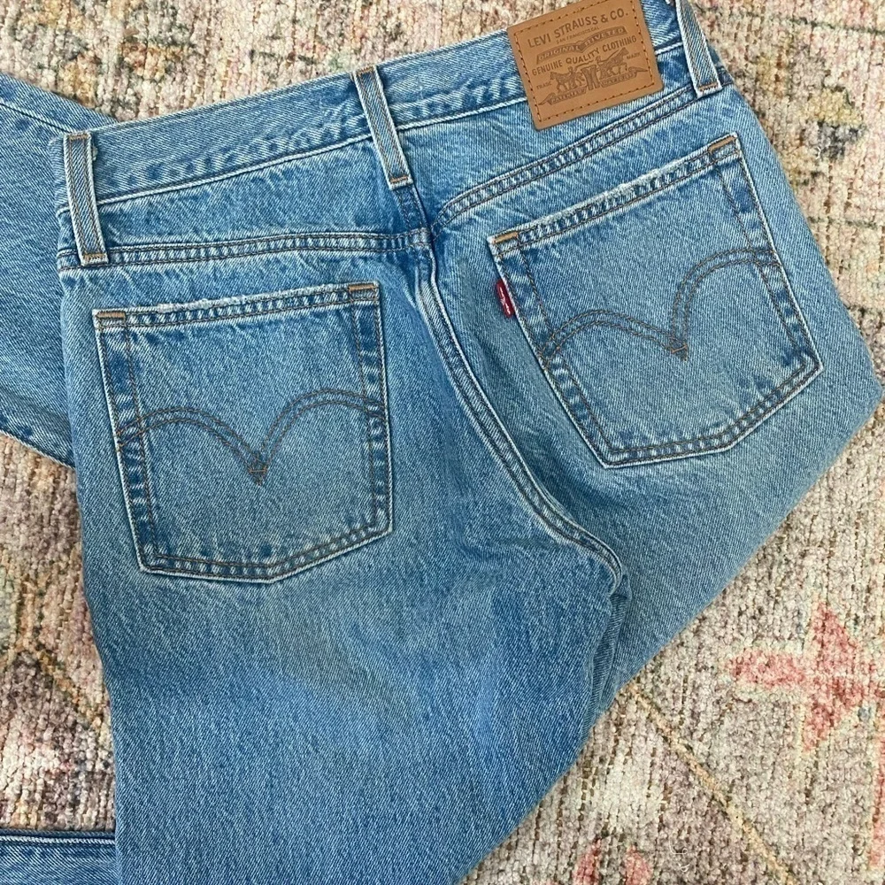 Levi’s Wedgie Icon Fit Jeans Authentically Yours